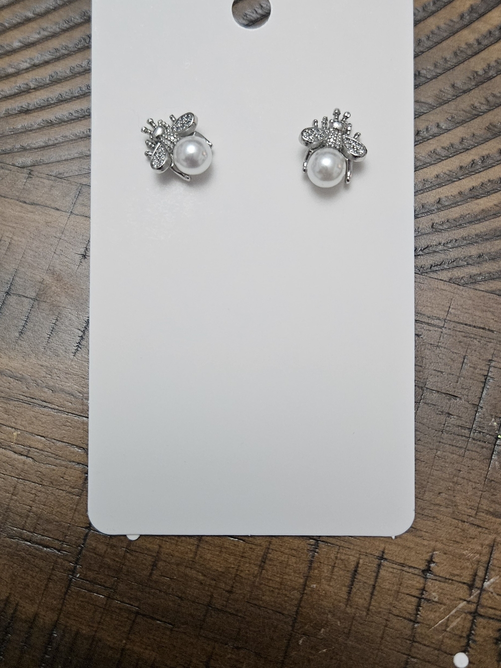 Silver Bee Pearl Stud Earrings - Classic Women's Jewelry